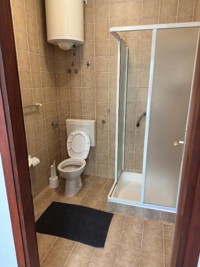 Apartmani Marko Novalja Buitenkant foto