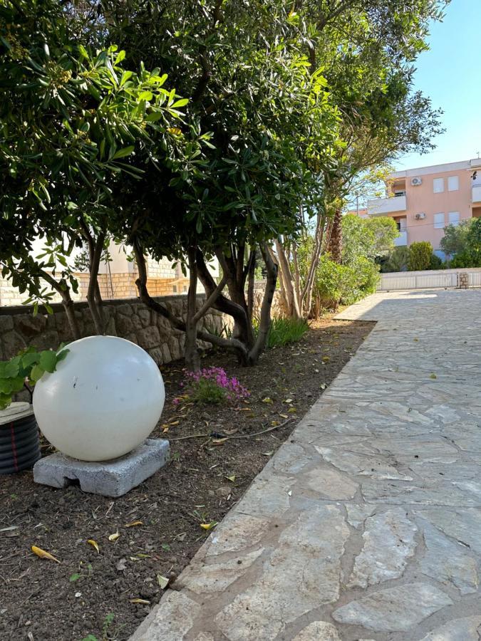 Apartmani Marko Novalja Buitenkant foto