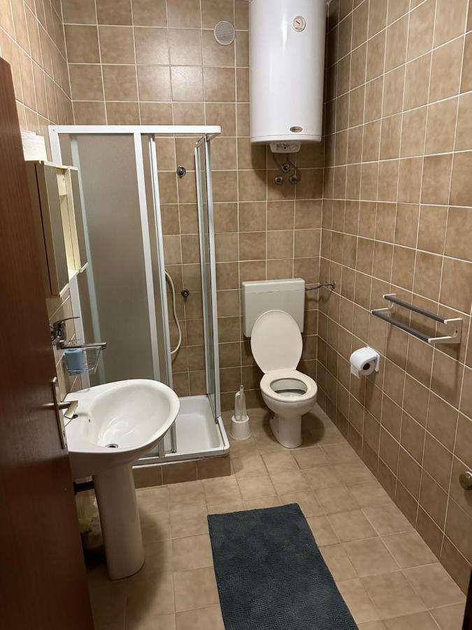 Apartmani Marko Novalja Buitenkant foto