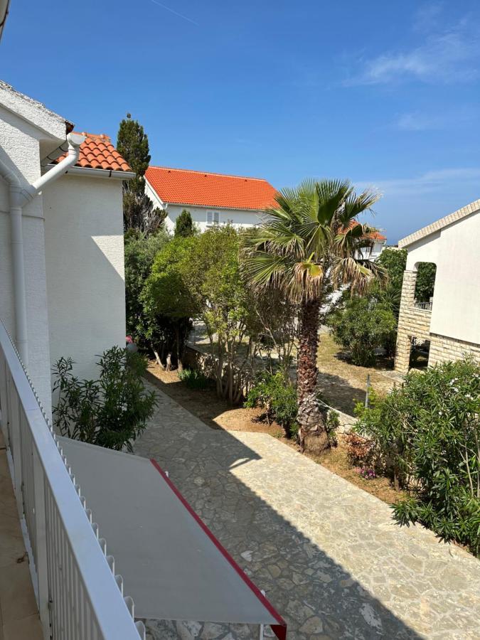 Apartmani Marko Novalja Buitenkant foto