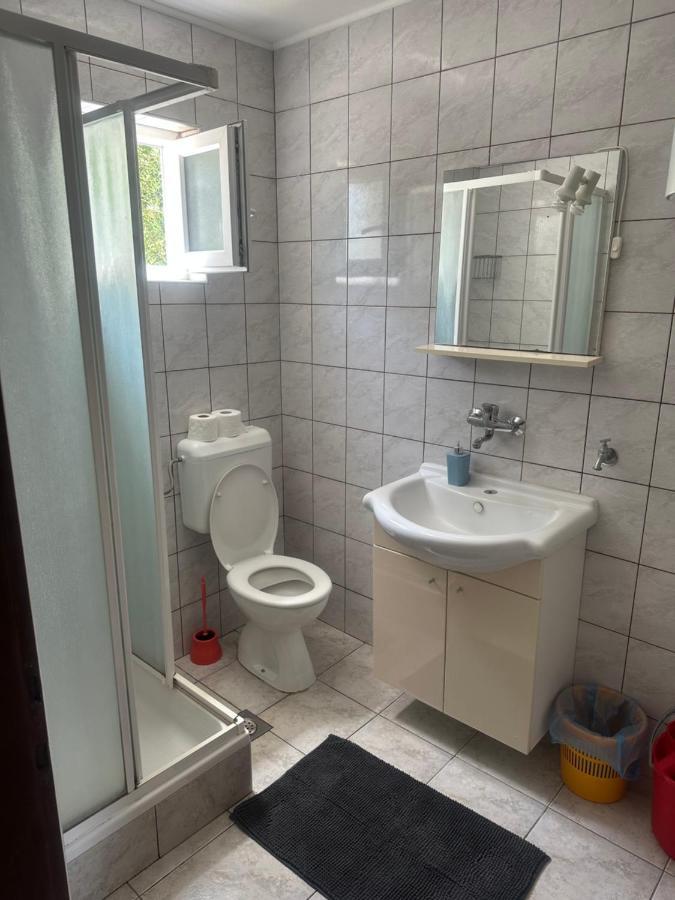 Apartmani Marko Novalja Buitenkant foto
