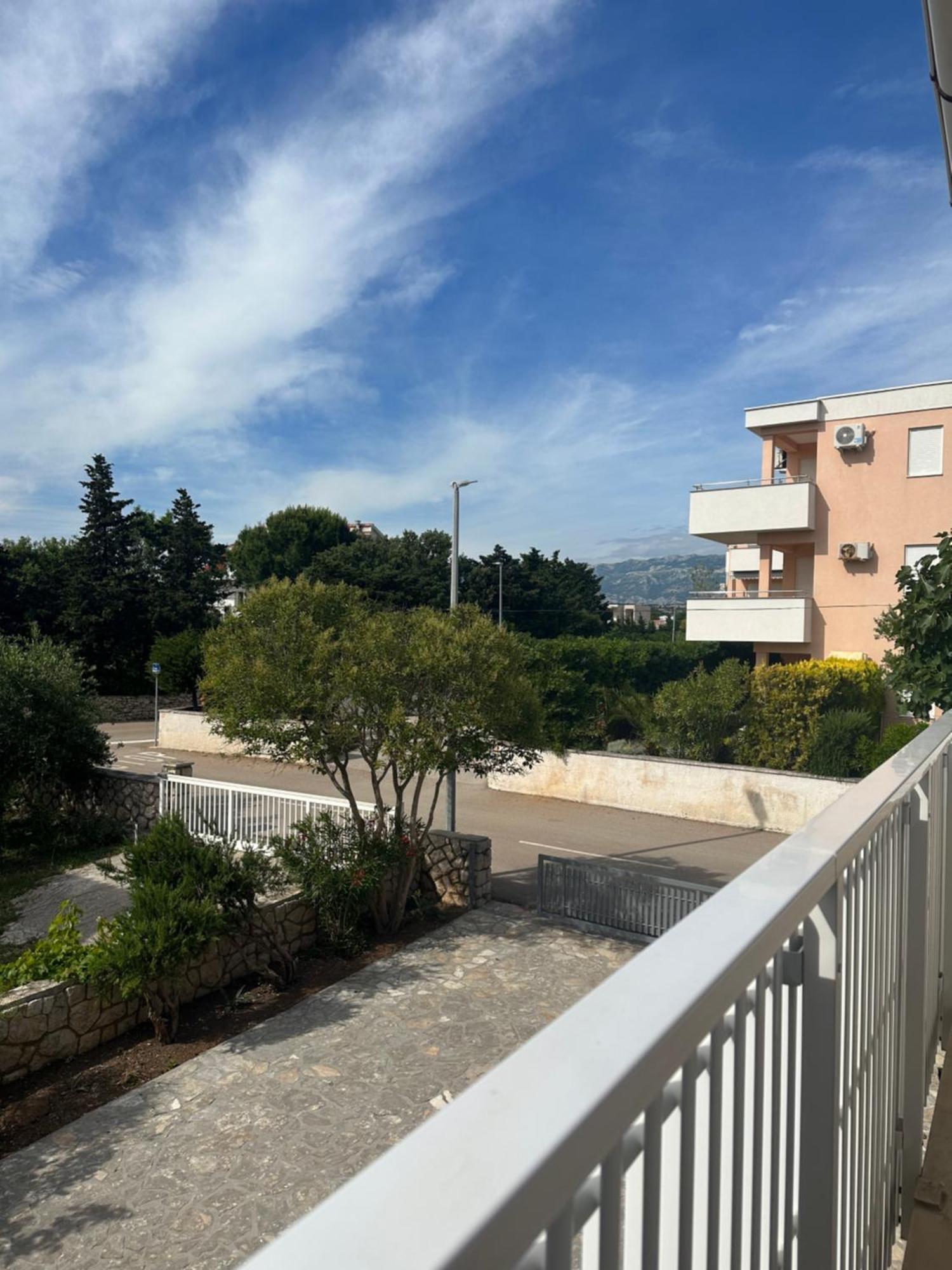 Apartmani Marko Novalja Buitenkant foto