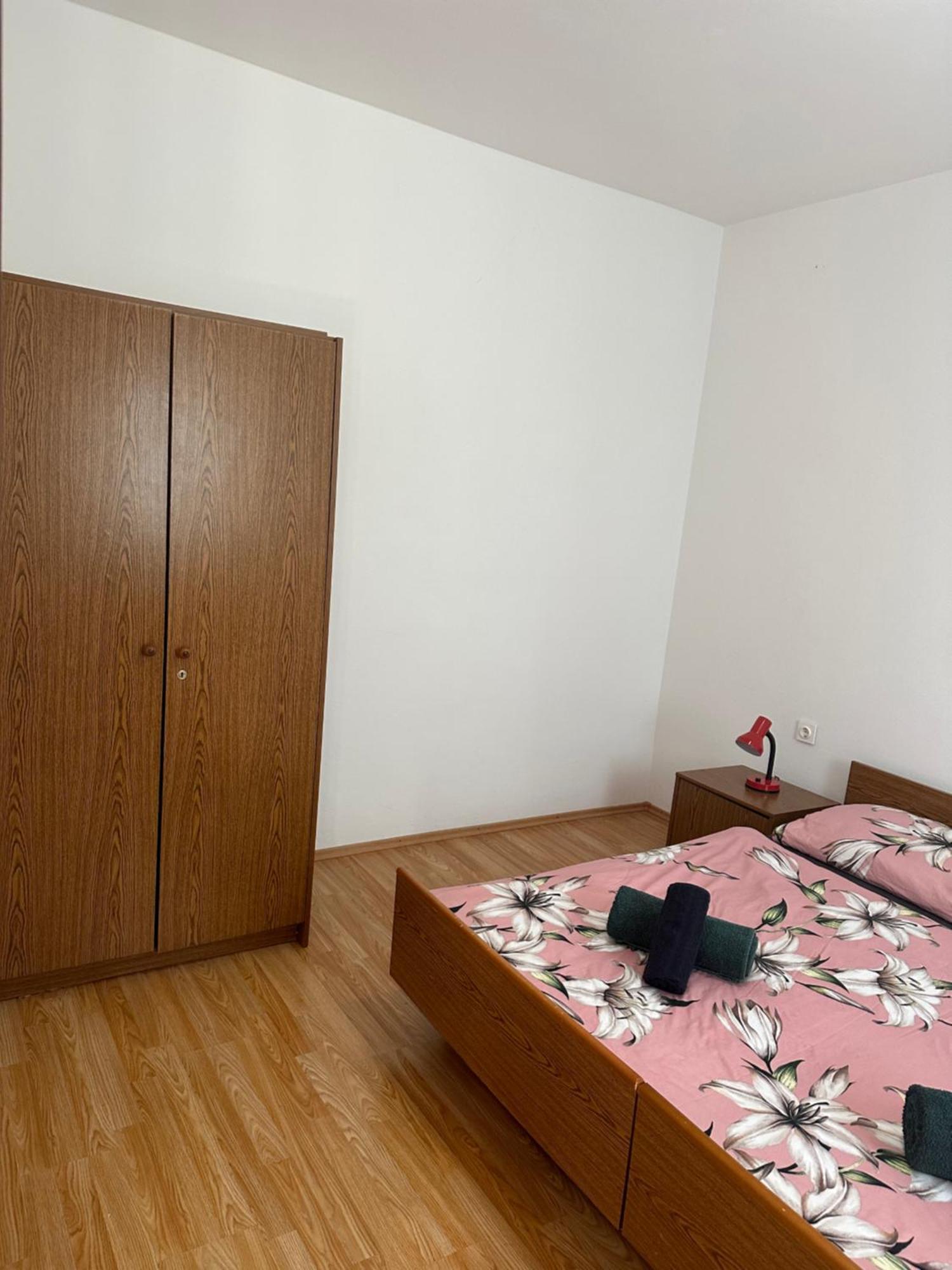 Apartmani Marko Novalja Buitenkant foto