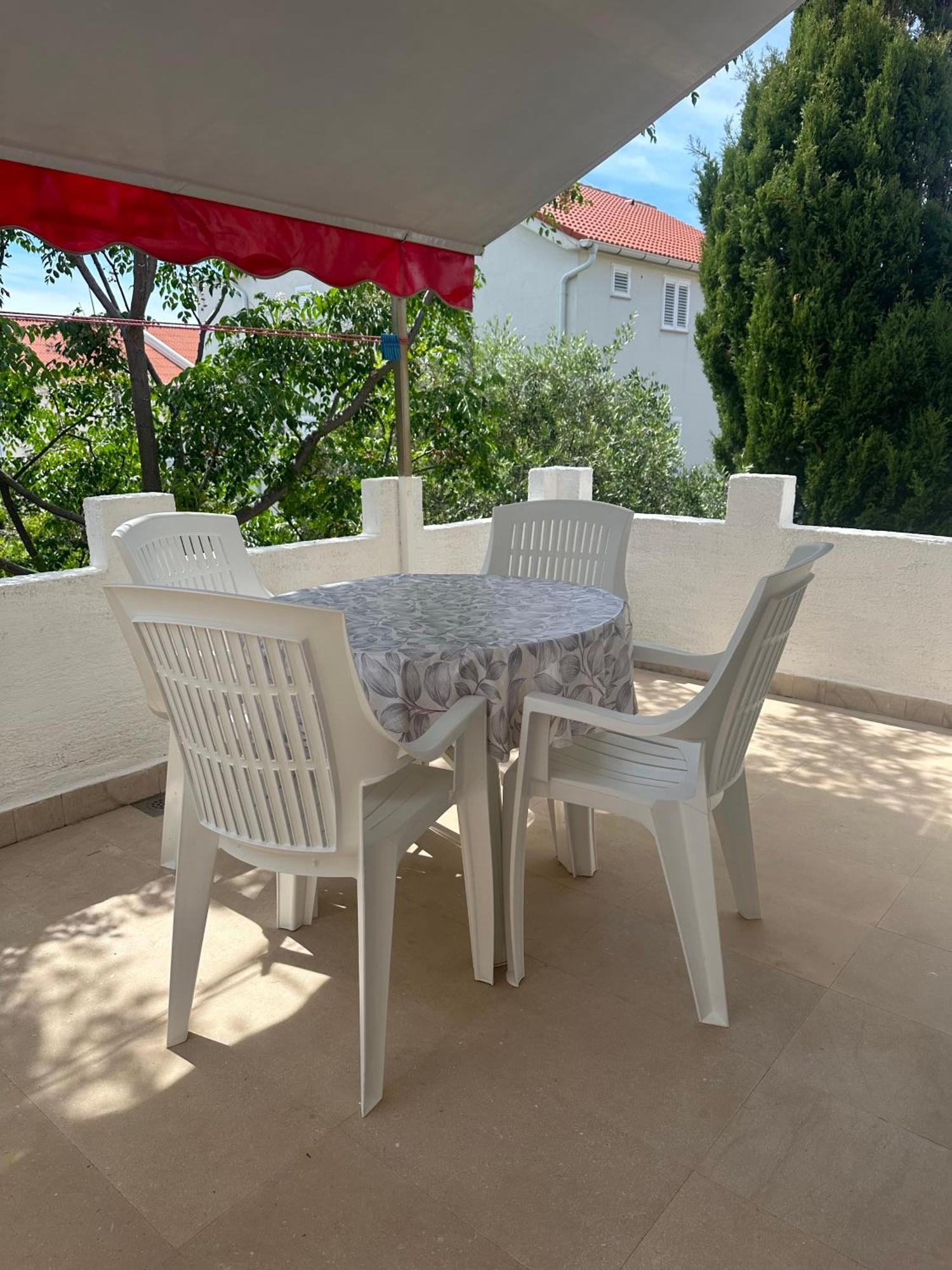 Apartmani Marko Novalja Buitenkant foto